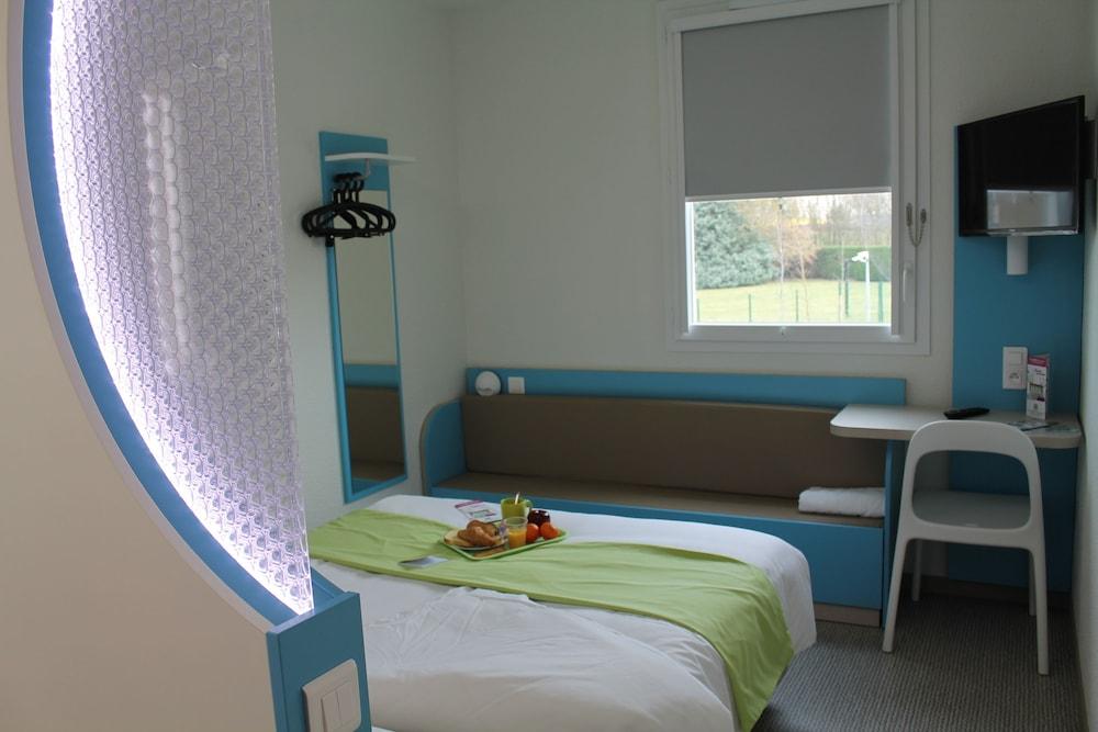 First Inn Hotel Les Ulis