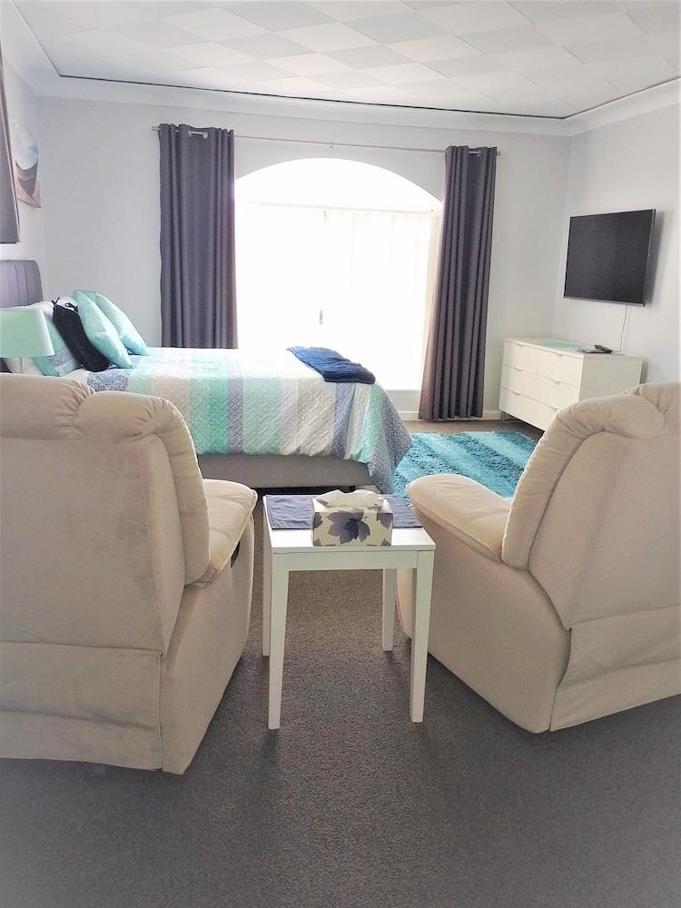 Palm Beach Guest House