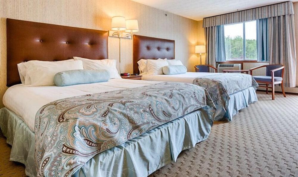 The Rhumb Line Resort