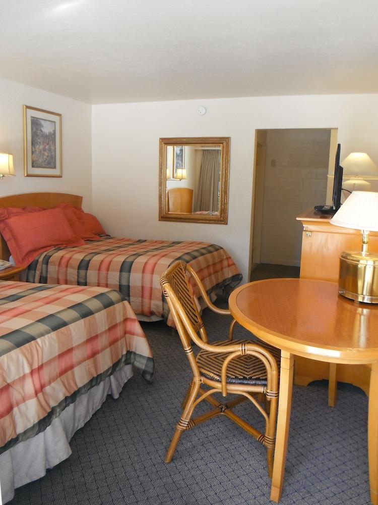 Colusa Riverside Inn