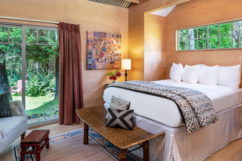 Volcano Village Estates