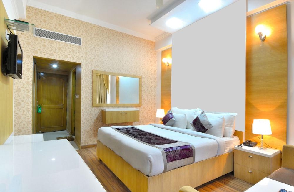 Hotel Solitaire Chandigarh