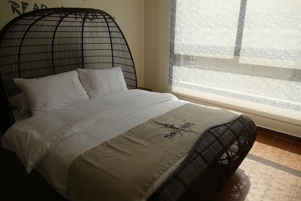 Three ONine Urban House