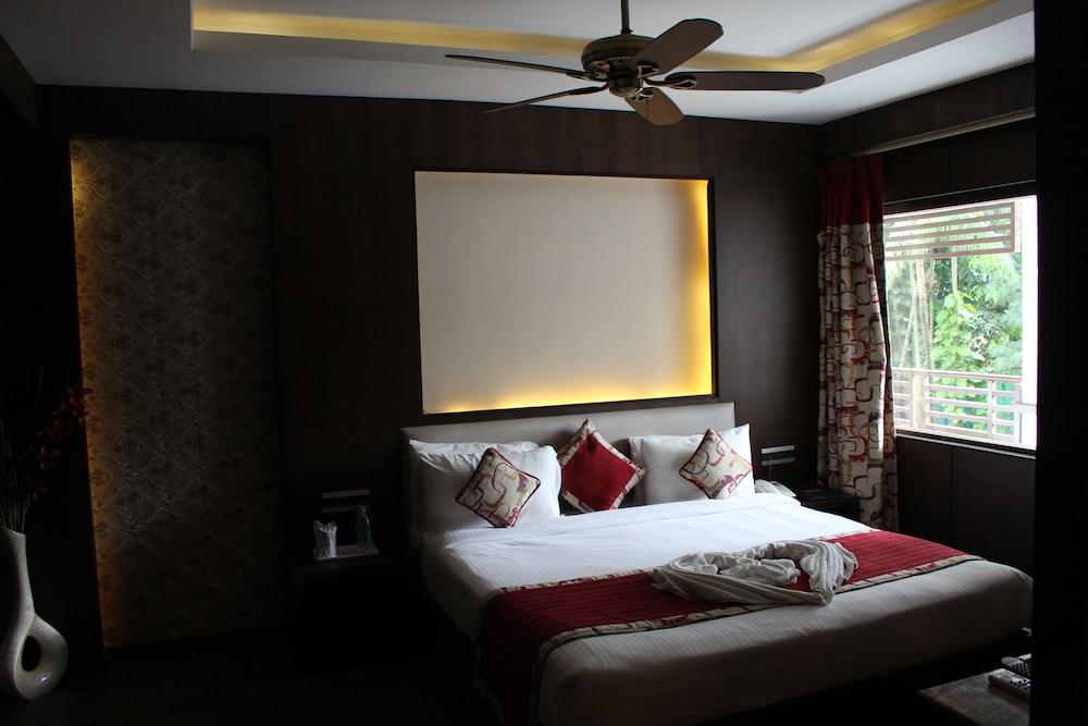 Silver Sand Sentinel