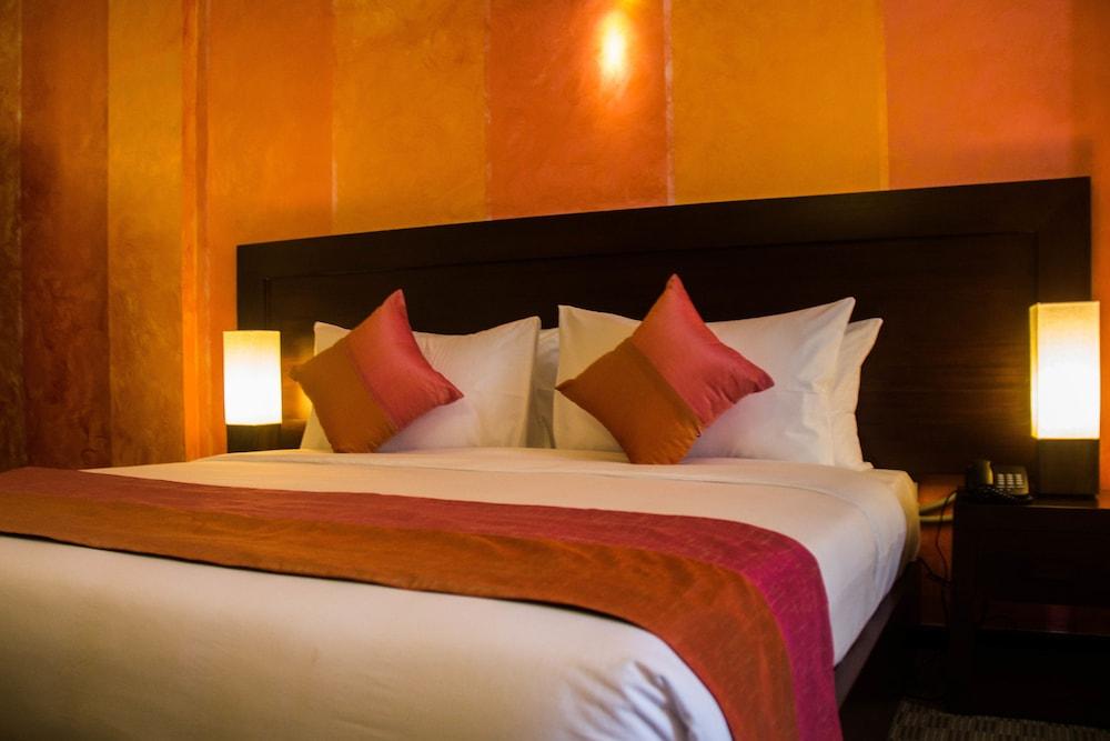 Ceylon City Hotel, Colombo