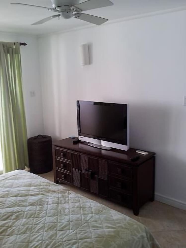 South Ocean Villa 402