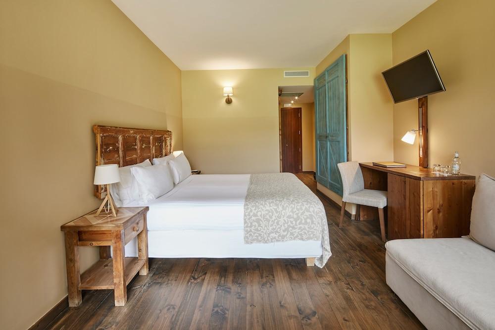 Mas Salagros Ecoresort & Aire Ancient Baths