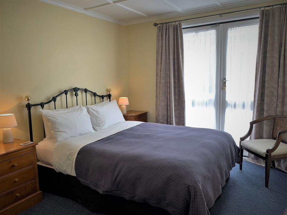 Tongariro Crossing Lodge