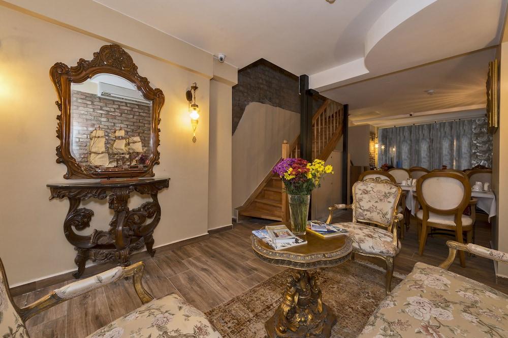 By Murat Royal Hotels