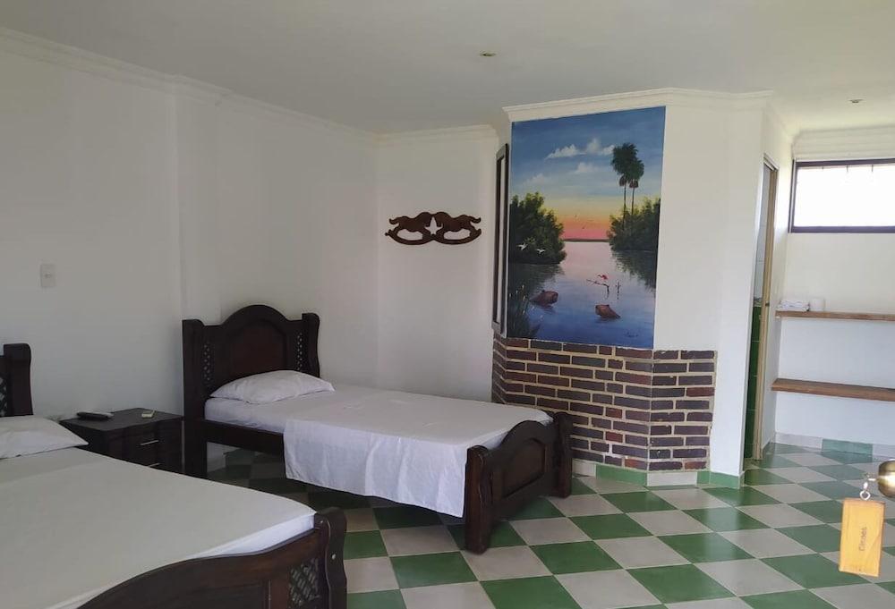 Hotel Campestre Los Chiguiros