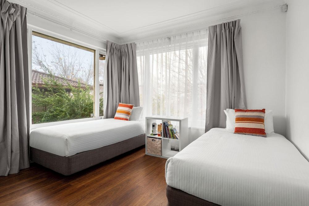 Montblu at Echo Point