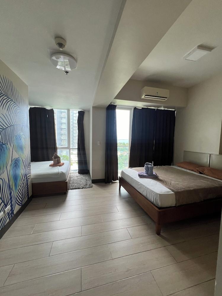 Mactan Newtown Seaview 2 bedroom near airport