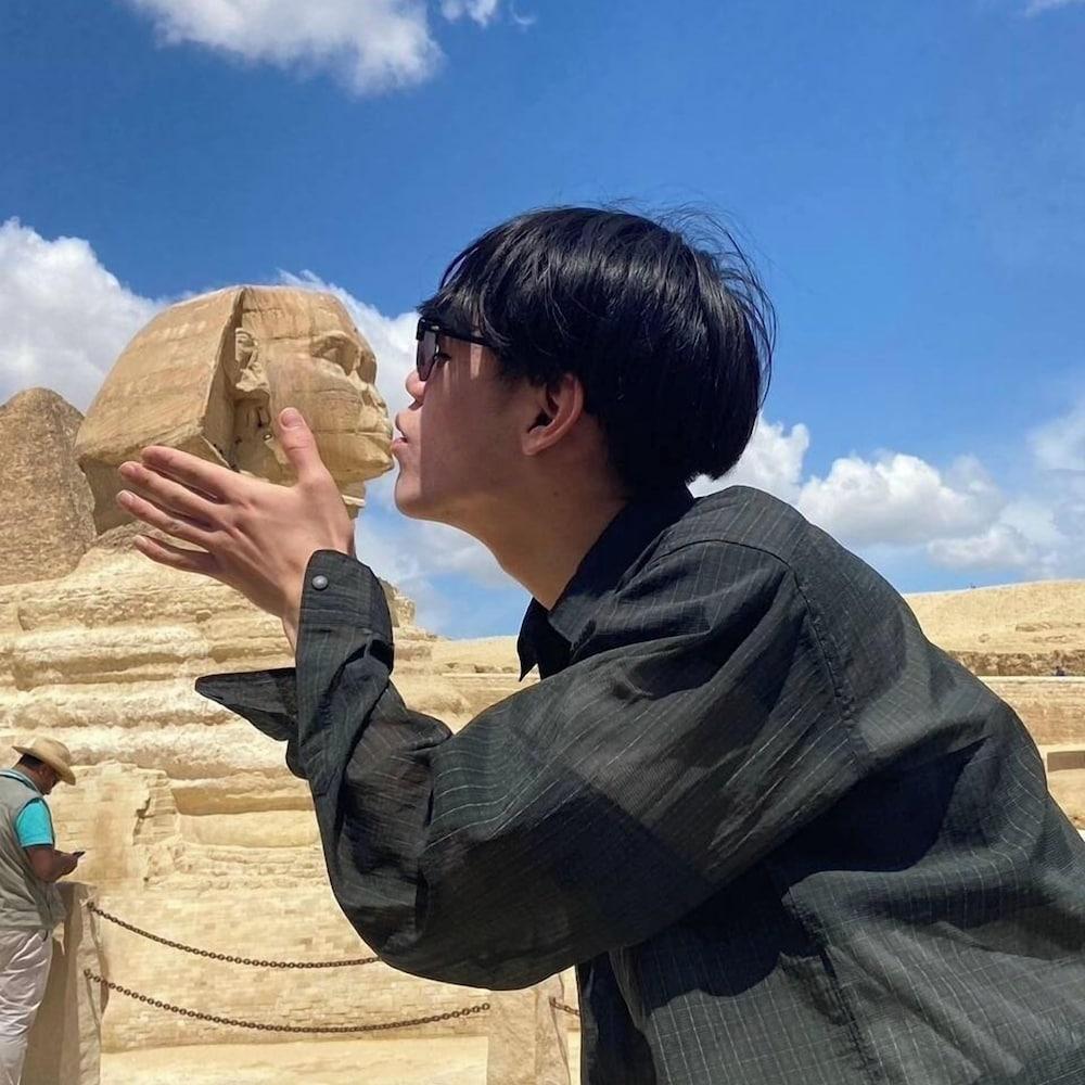 Hassan Pyramids Hotel