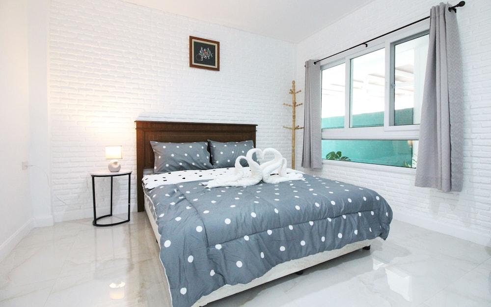 Room-baan Khunphiphit Homestay No3351