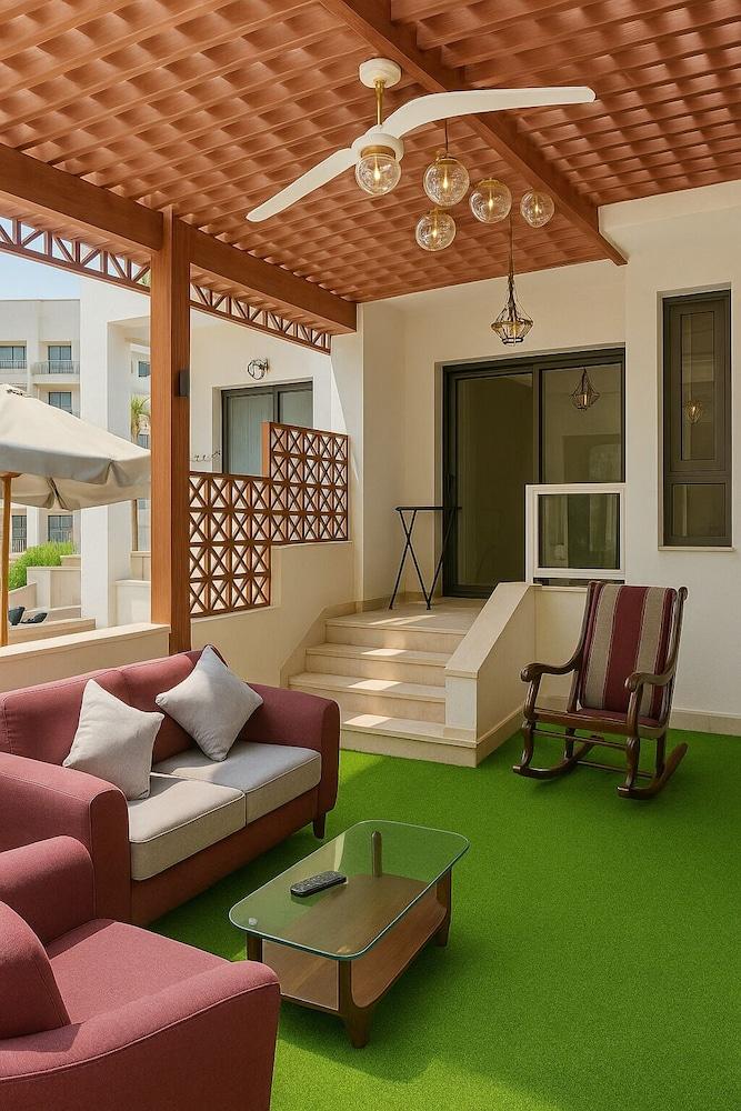 Relax in a Cozy and Private Beachside Chalet