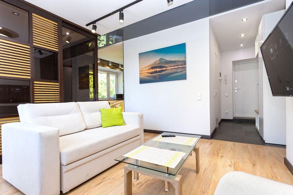 Apartment on Karalia street