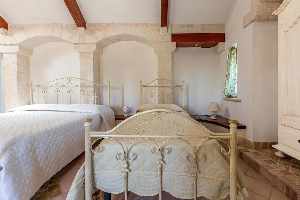 3438 Villa Poggio dei Loti by Barbarhouse