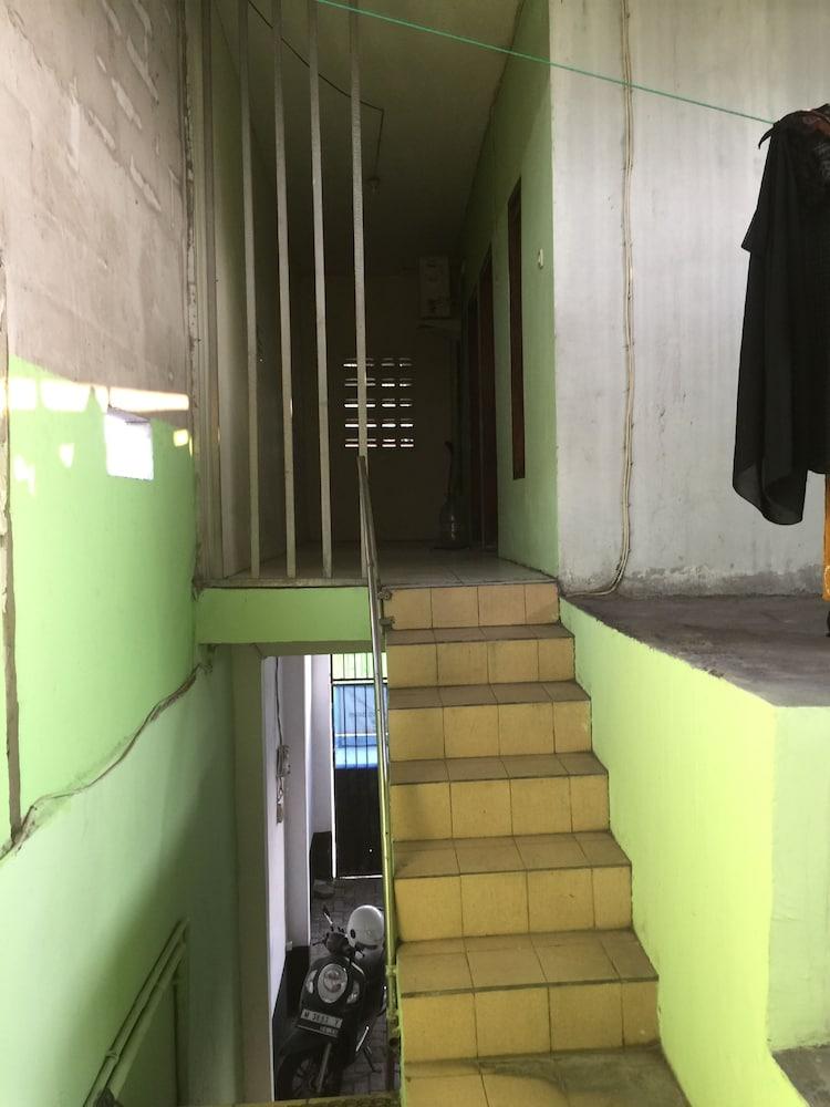 OYO Life 93009 Griya Nautika Sedati