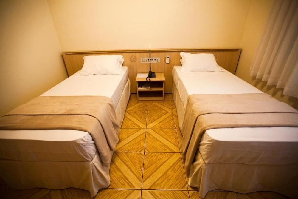 GoldMen Select Maringá