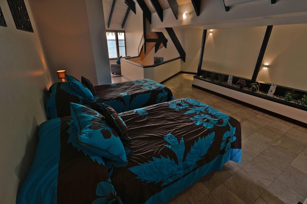 Reflections On Rarotonga