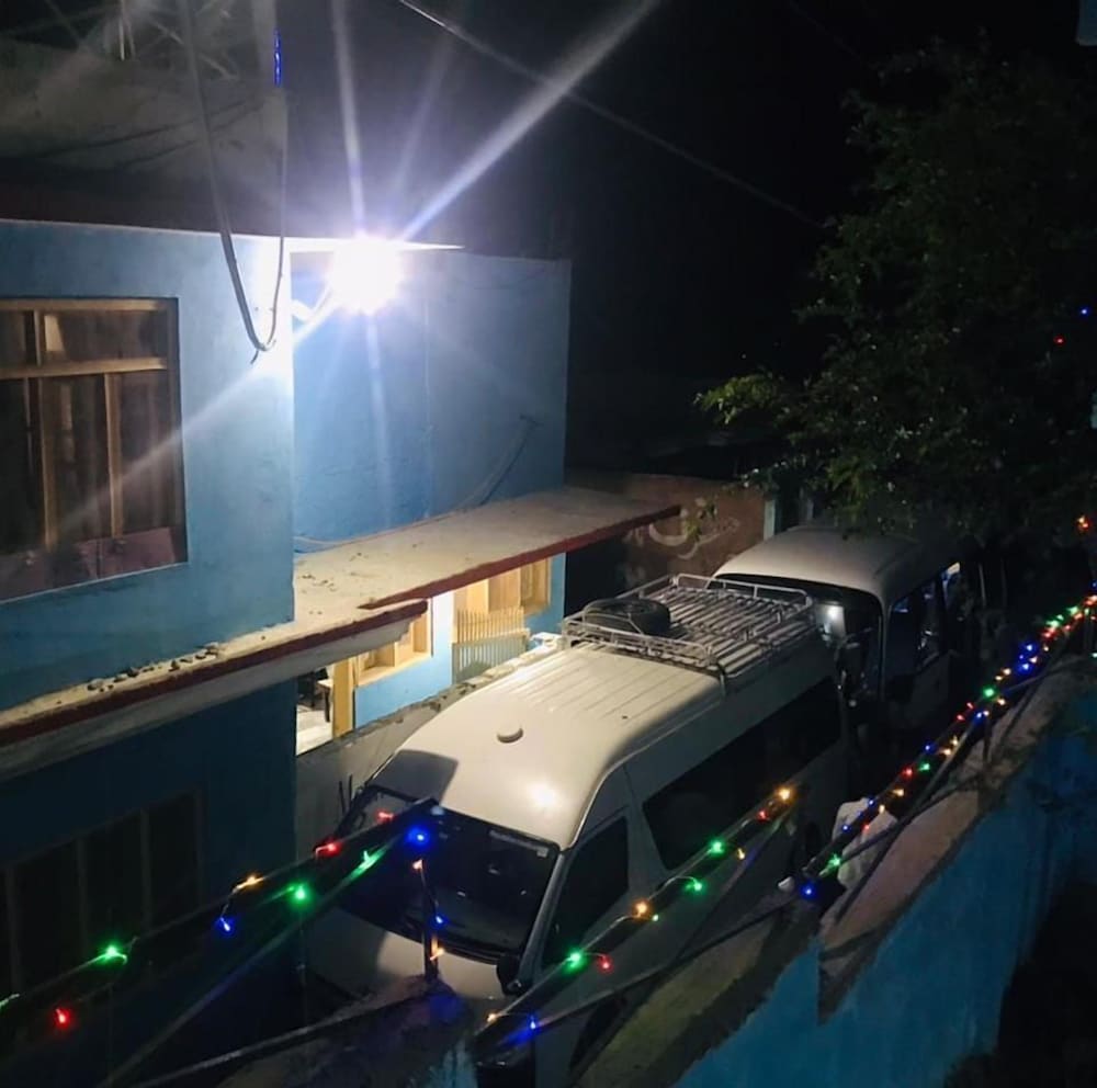 The Mountain Front Guest House And Hotel