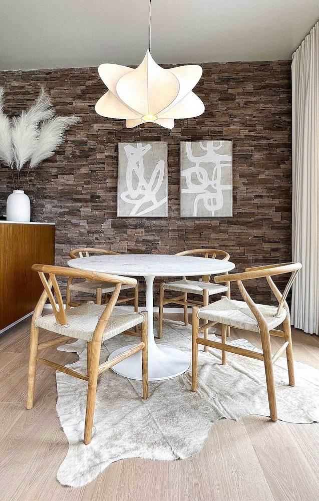 Rooftop w/ Views: Modern Little Italy Townhome