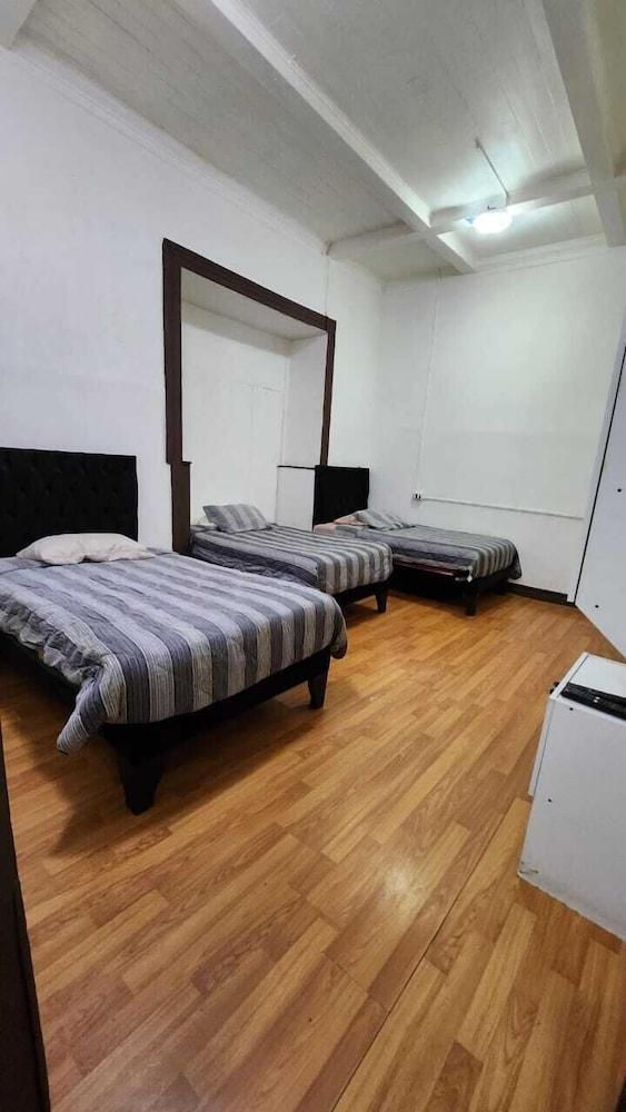 Jose Domingo Mujica 636