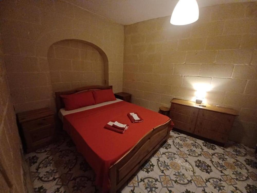 Peace Heaven Farmhouse Zebbug Gozo, With Pool