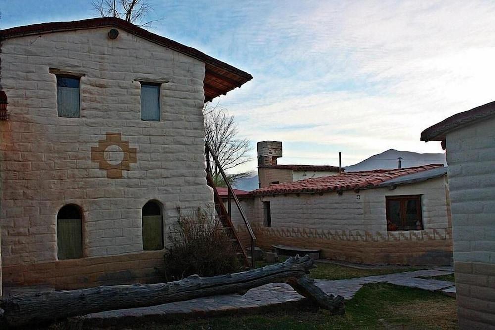 El Sol Hostel y Posada Humahuaca