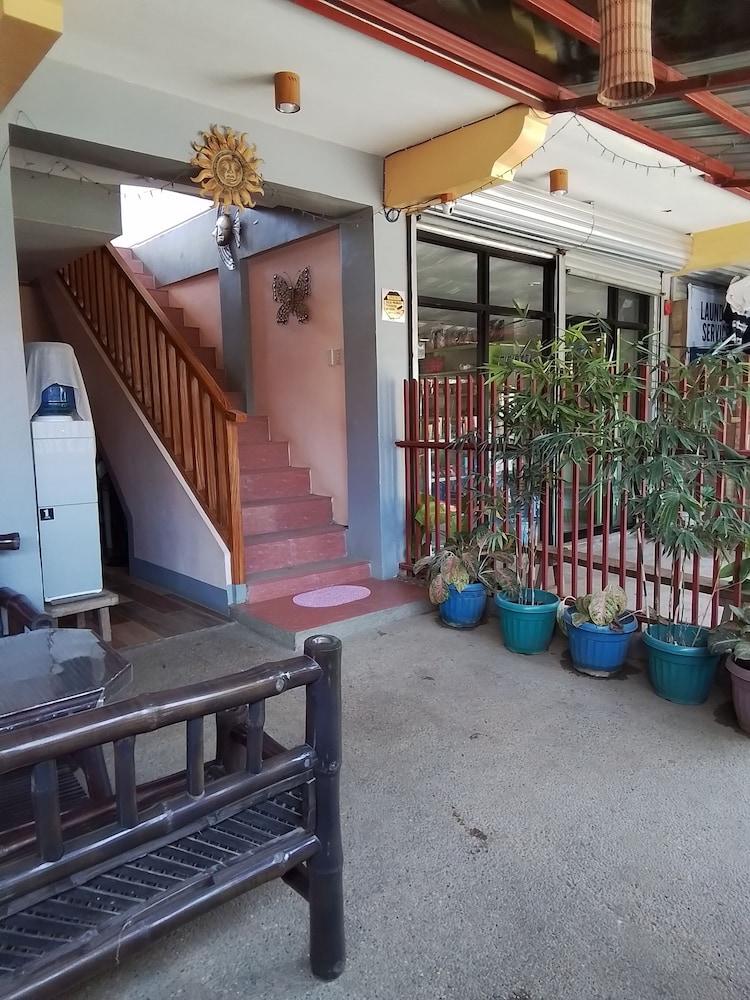 F. Ponce de Leon Road