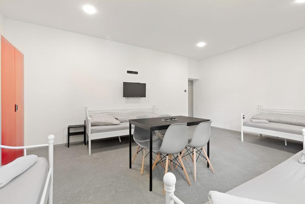 Hostel na Šalamouně