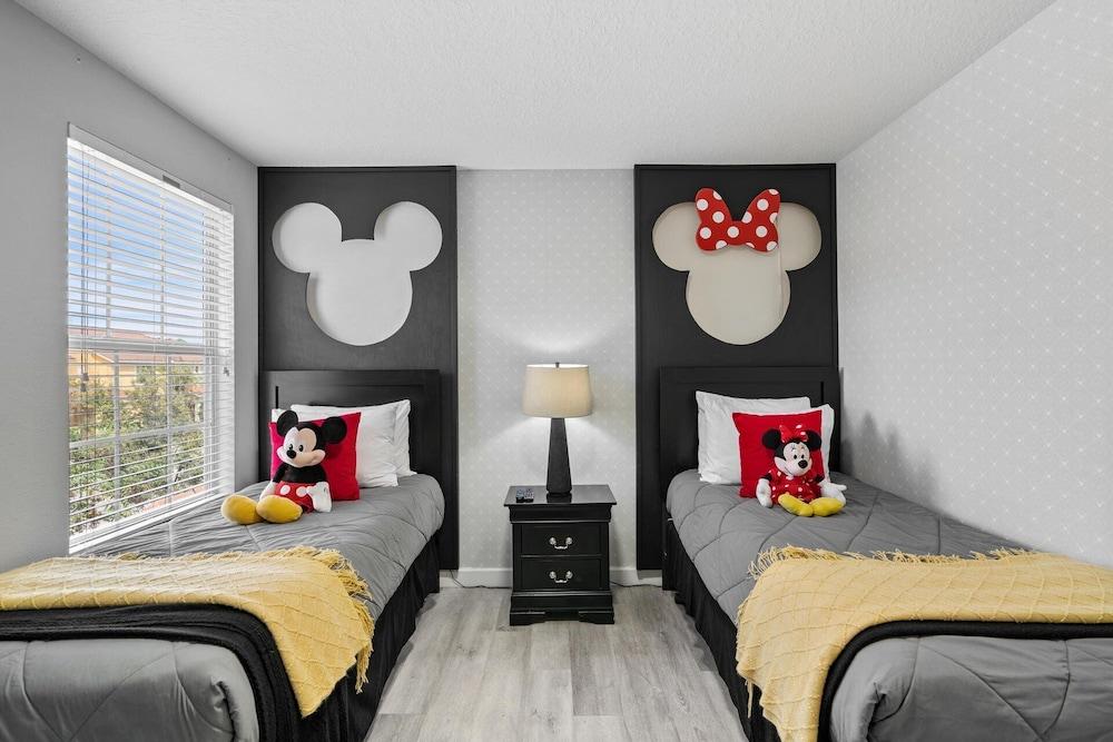 8948 Bismarck Palm rd