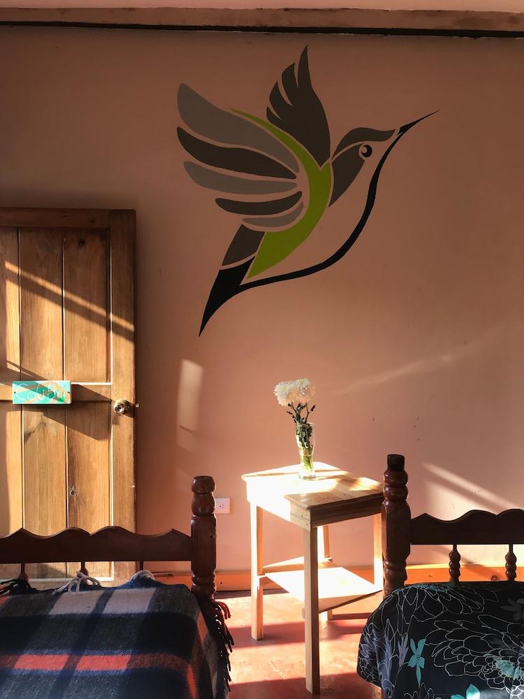 Casa Qatzij - Guest House