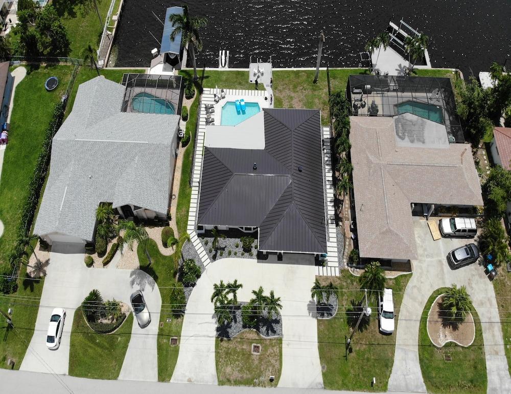 Nauti Mermaid by Distinctive Beach Rentals