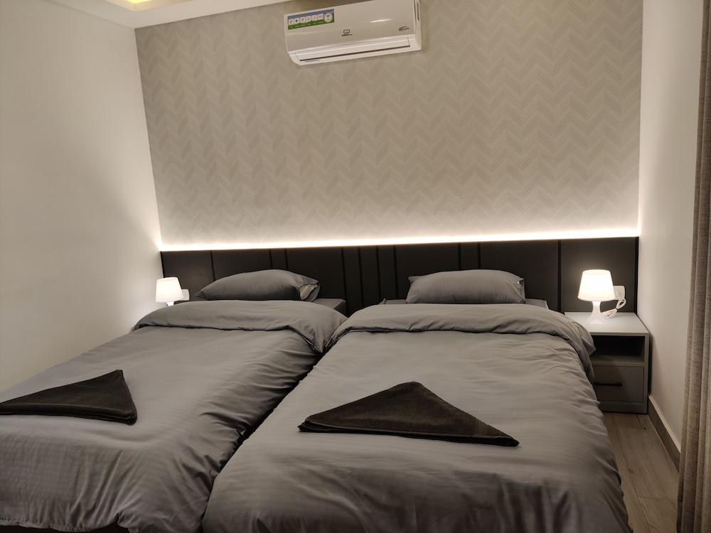 41m luxury room royal near all services