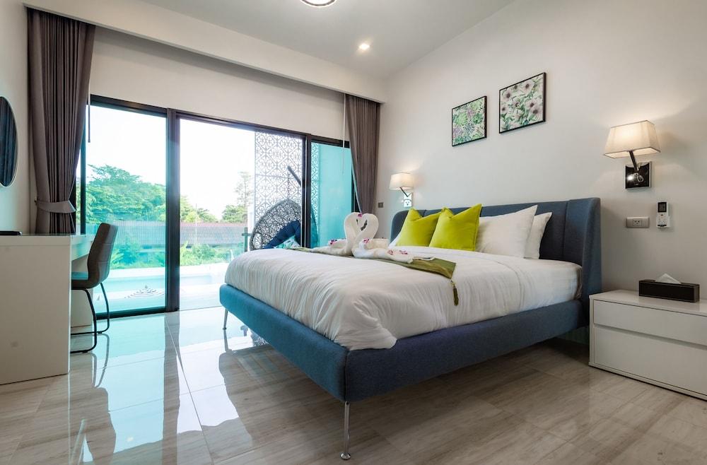 Koh Chang Luxury Pool Villas