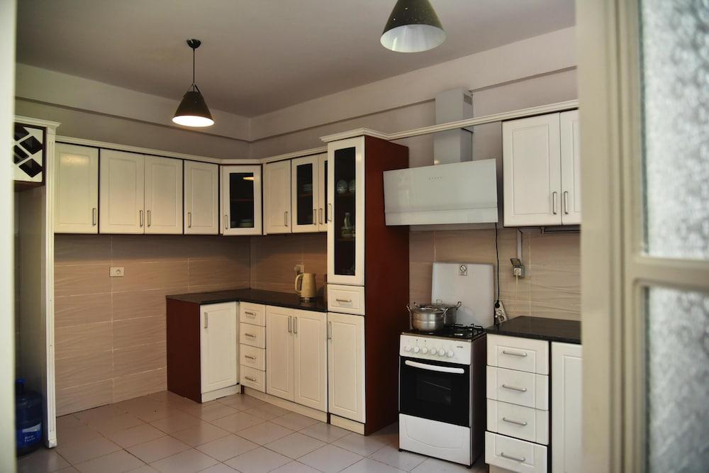 5 Bedroom Exquisite Villa in Top-view Area