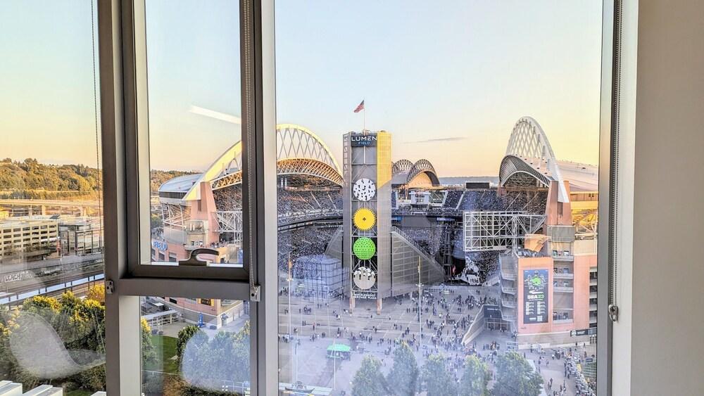 Beautiful Apt AC Downtown Pike TMobile