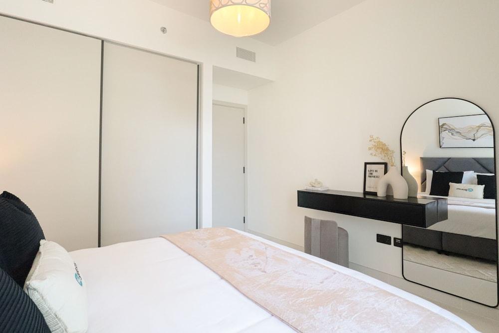 HiGuests - Marina Vista Tower 2