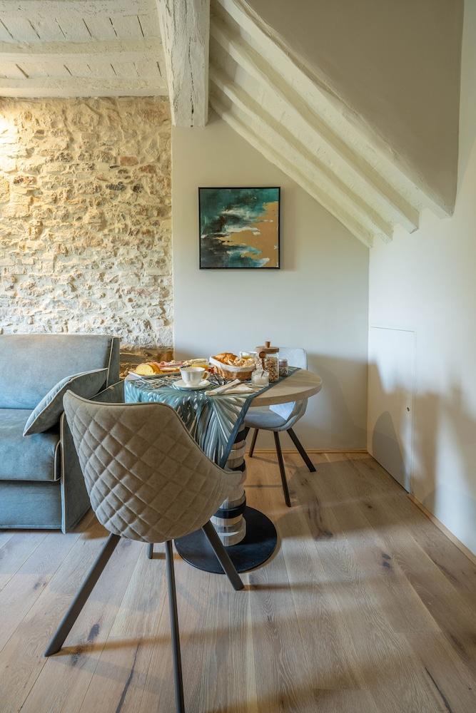 Forma your Boutique Suite