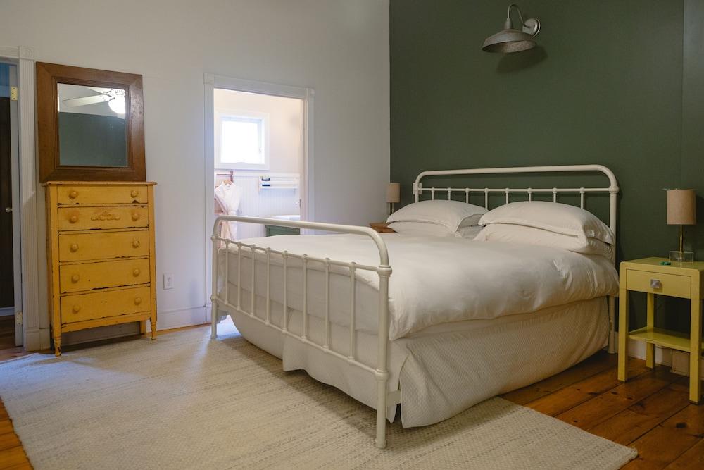 The North Branch Inn