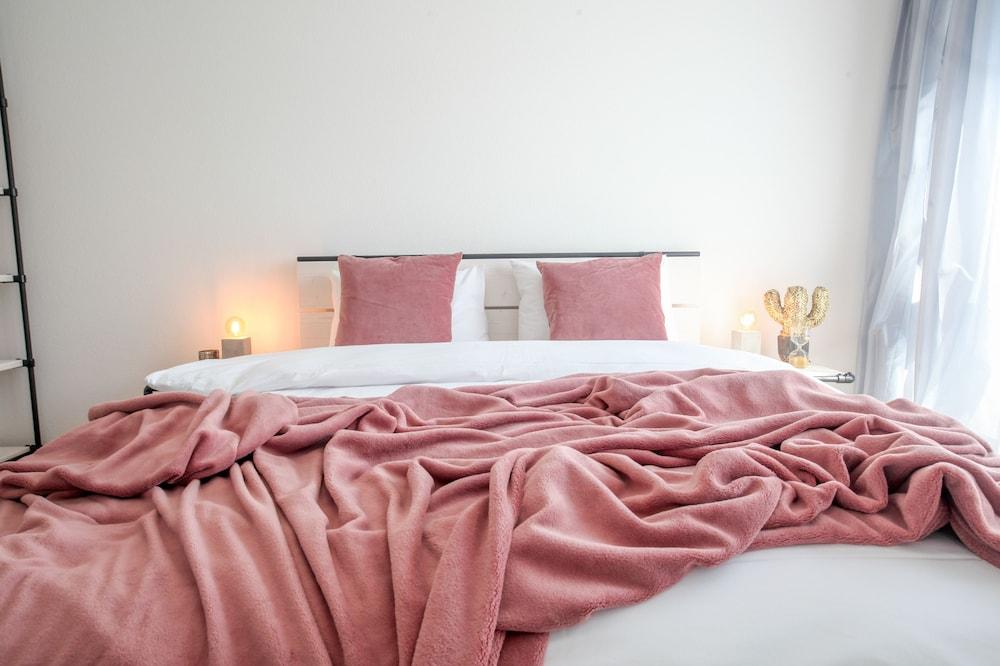 Nest - Lauriedstrasse 7