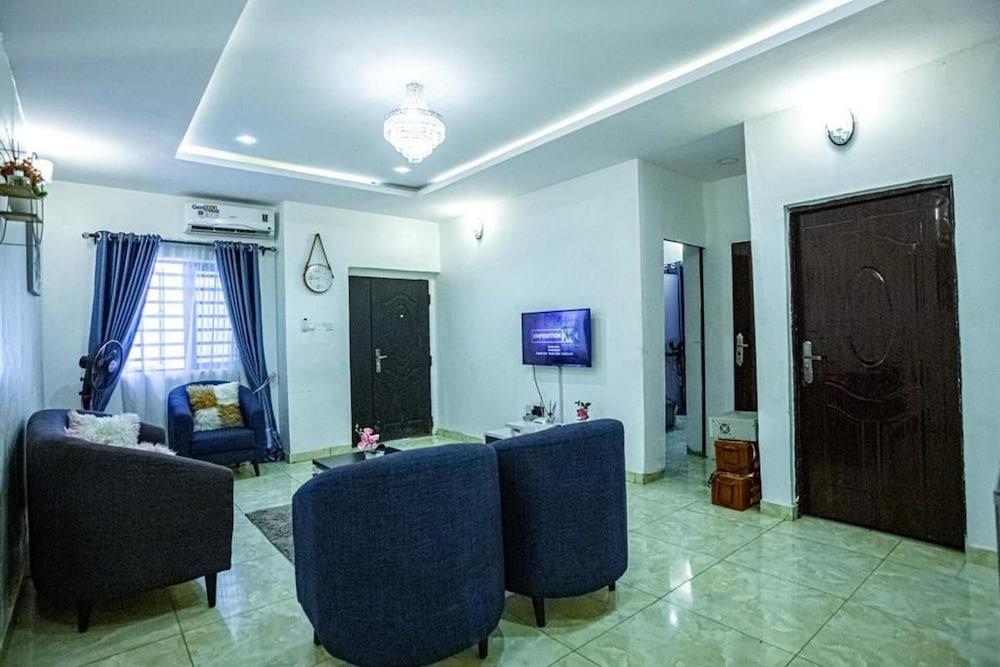 Immaculate 2-bed Apartment in Lagos