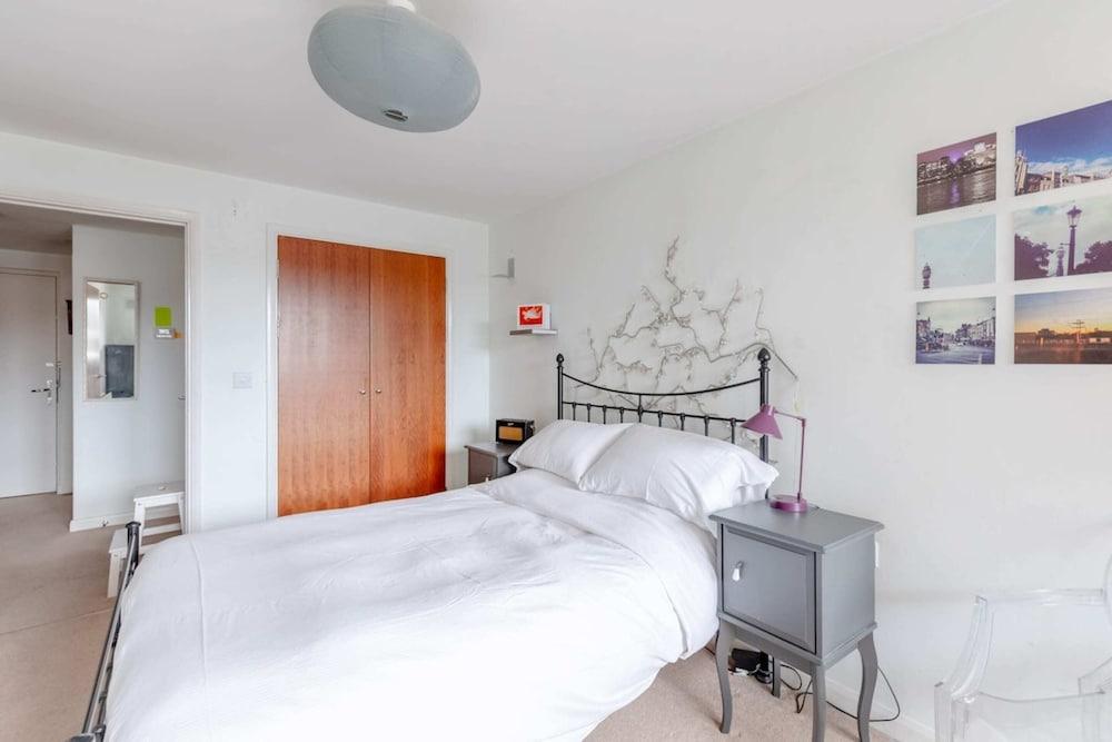 Warm & Inviting 1bedroom Flat With Patio, Camden Town!