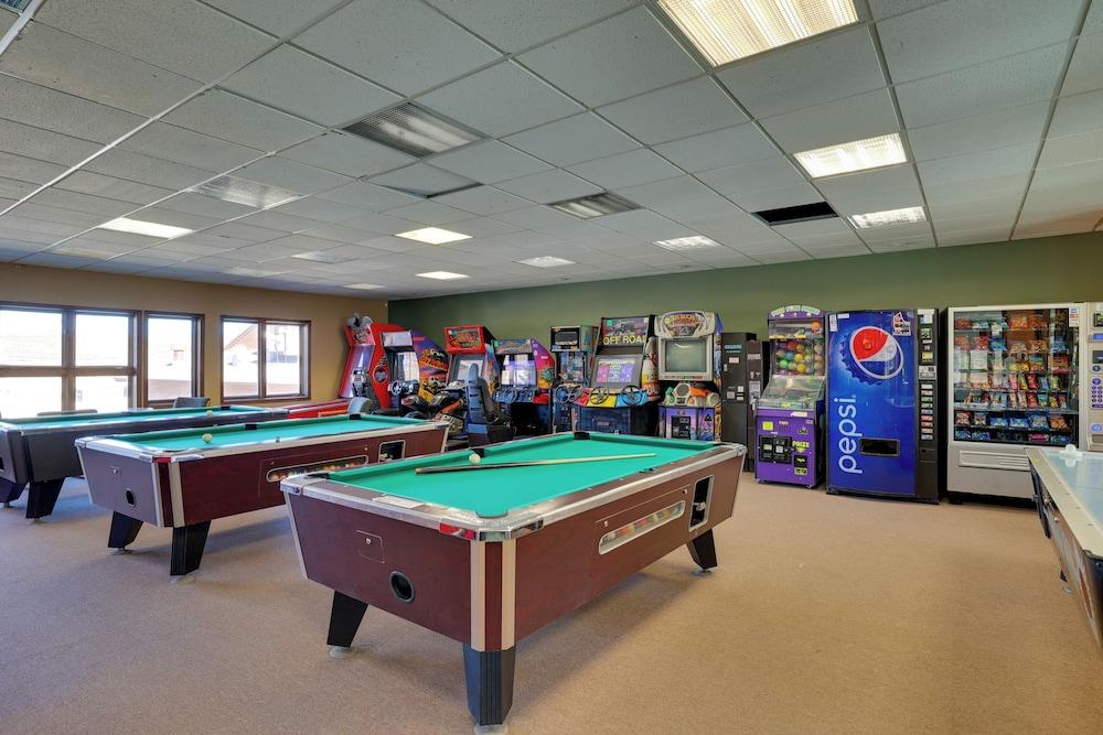 Private Balcony & Mtn Views: Granby Studio!