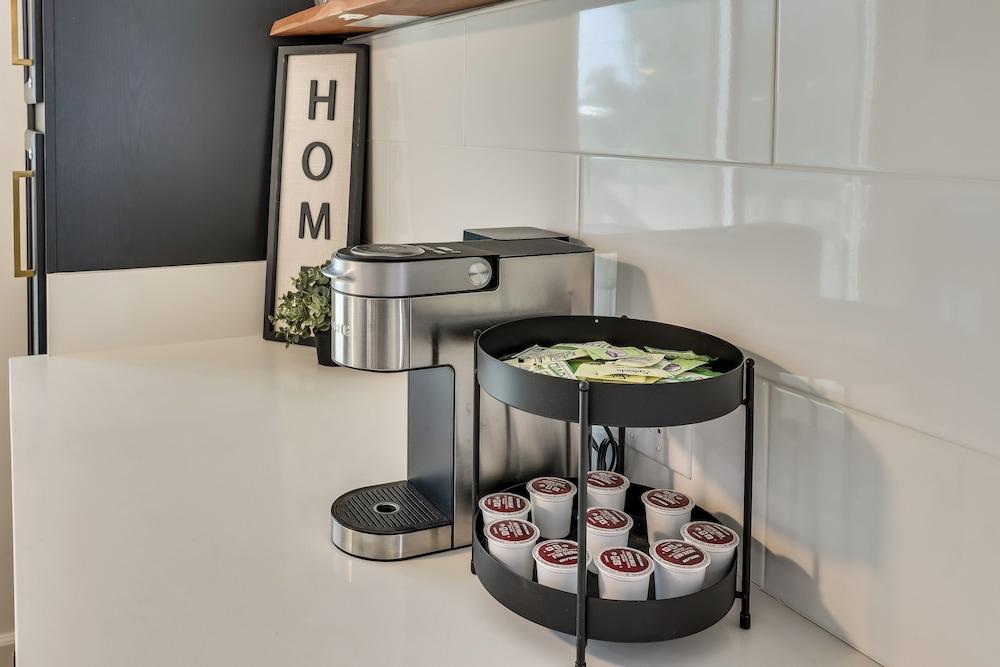 Updated Topock Home w/ Deck & Fire Pit!