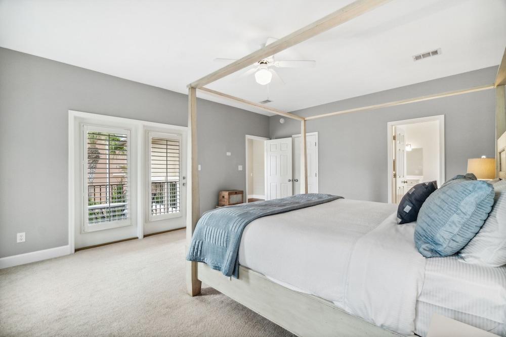 Destiny East - Villa Ciao Bella