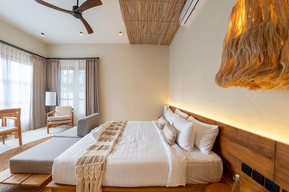 Semiramida Villa by EVDEkimi - Elegant 2BR with Pool, Open-air bath, Patio