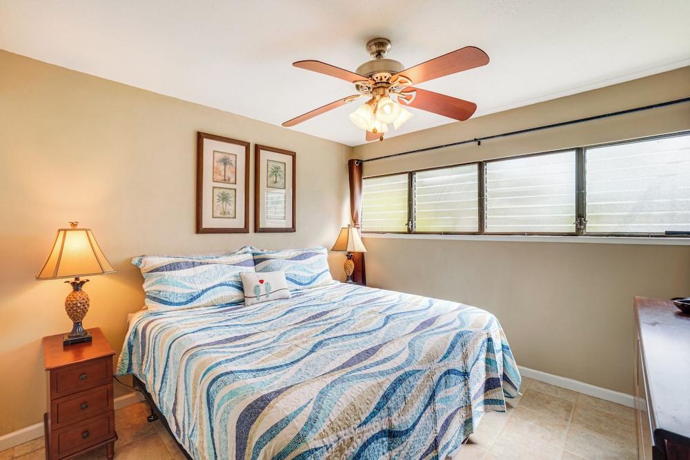 Molokai Shores Resort Condo w/ Pool & Views!