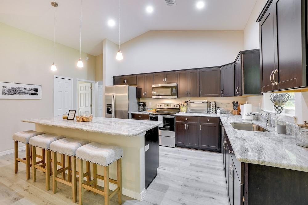 Pet-friendly Home w/ Fenced Yard in Dunnellon